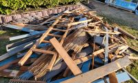 Gratis Brennholz aus Sparren, Dachstuhlabriss Hessen - Schauenburg Vorschau