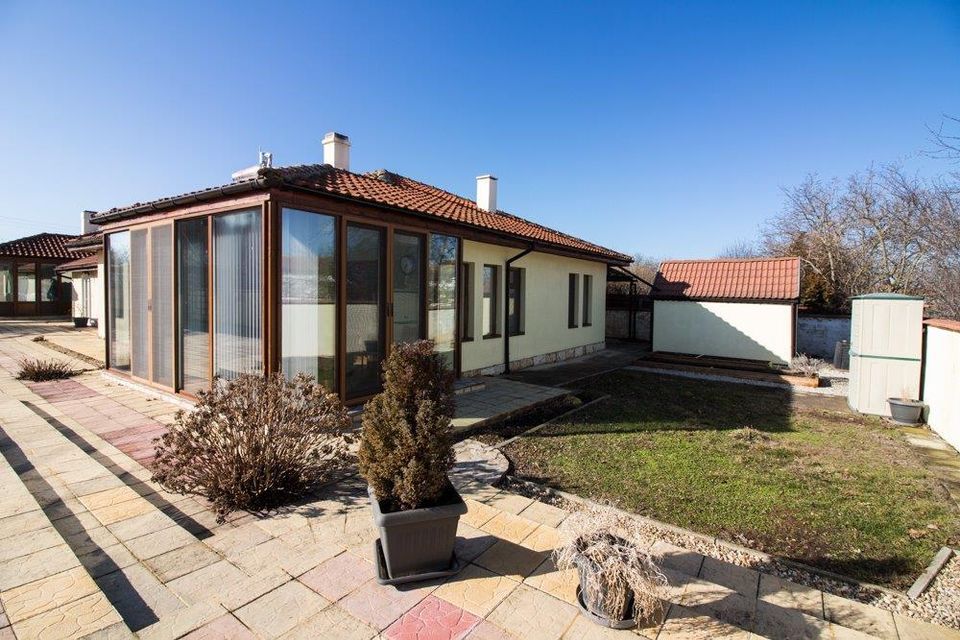 Haus mit 3 Schlafzimmern und Pool und 5 km von Balchik, Bulgarien in Berlin