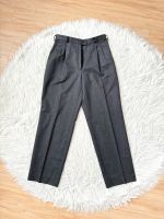 Bundfaltenhose Hose 100% Schurwolle tapered barrel highwaist M 40 Düsseldorf - Pempelfort Vorschau