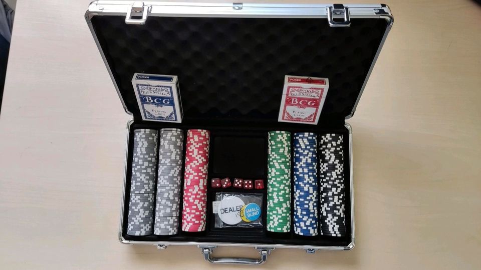 Poker Spielset im Aluminiumkoffer in Burglengenfeld