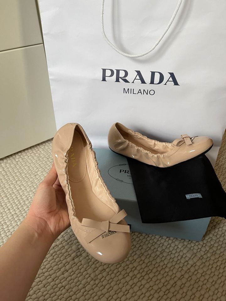 Original Prada Ballerinas in Hamburg