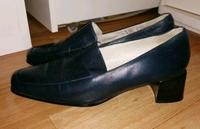 Pumps Loafer Business Schuhe Gr 41 7 ECCO Leder dunkel blau Hessen - Gießen Vorschau