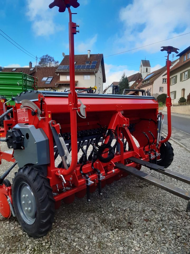 Unia Sähmaschine Polonez 550/ 3D Premium in Stühlingen