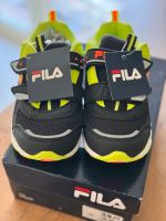 Fila Turnschuhe schwarz neongelb Gr. 29 Niedersachsen - Wilhelmshaven Vorschau