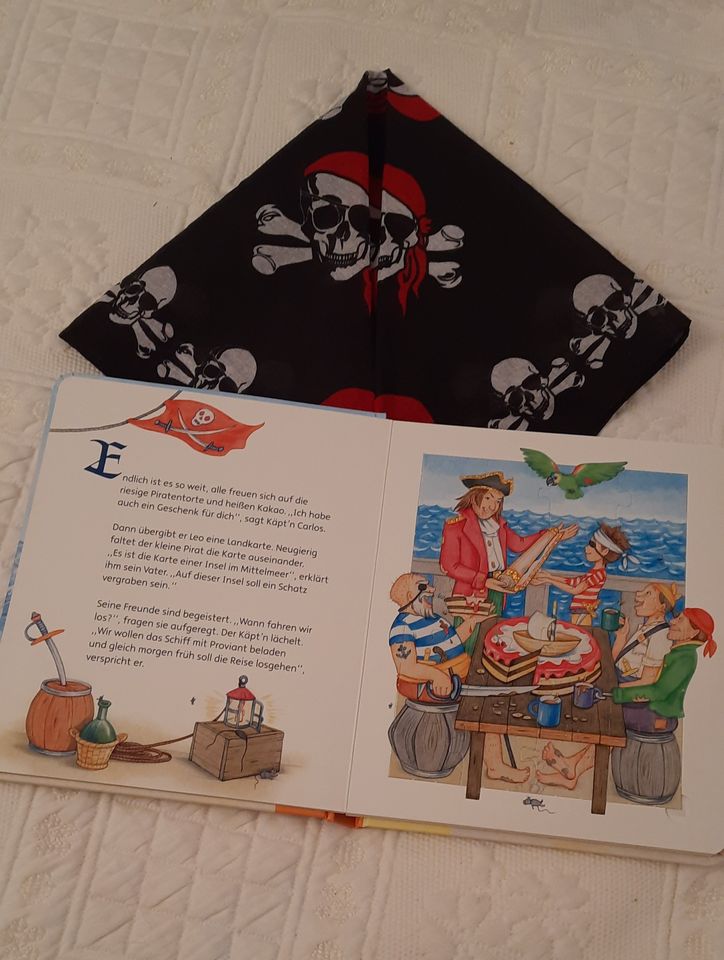Piratenbuch Puzzlebuch Piratenbandana Piratenaugenklappe neu in Mechernich