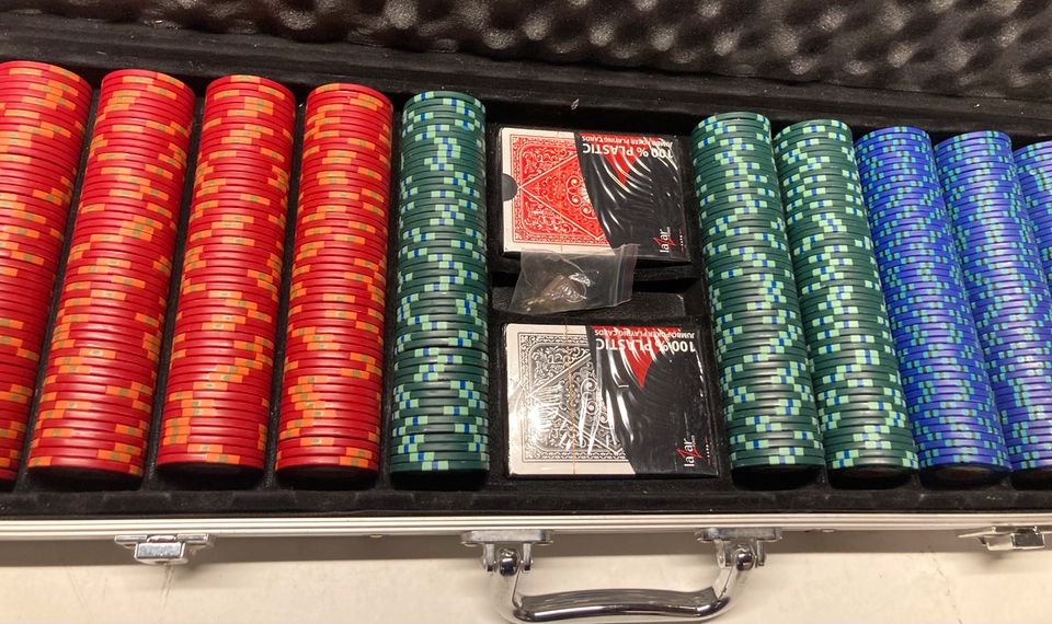 Pokerkoffer - Poker Chips - 500 Stück - Blind 5/5 oder 5/10 in Hückeswagen