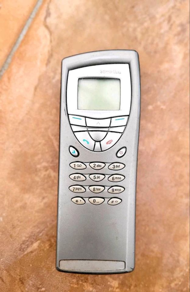 Communikator-Handy "Nokia 9210i" mit Karton in Temnitztal