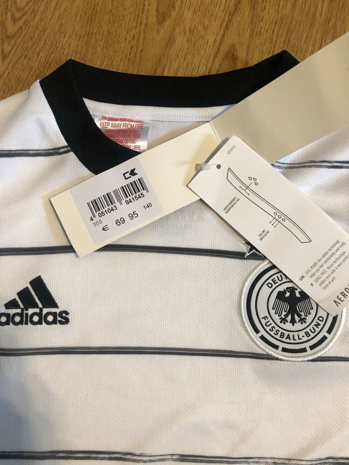 Kinder Fußball Tshirt von Adidas Neu in Dortmund