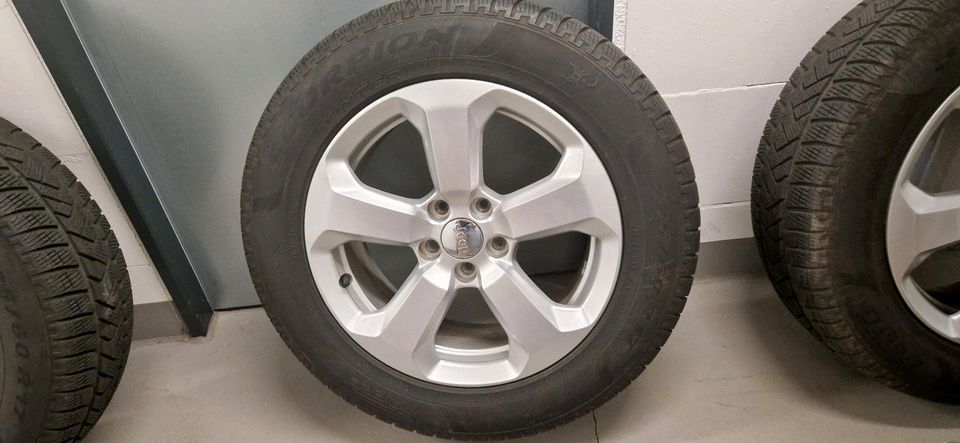 Jeep 4 Winterräder Pirelli Scorpion 225 60 R17,4 Alufelgen Reifen in Bonn