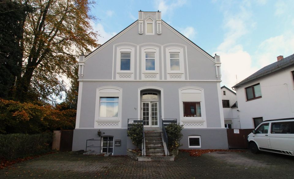 Attraktives Investment: Vollvermietetes Mehrfamilienhaus bietet langfristige Renditechancen! in Brake (Unterweser)