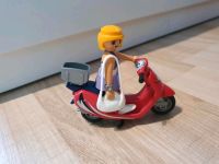 Playmobil Frau mit Roller pink Baden-Württemberg - Ulm Vorschau