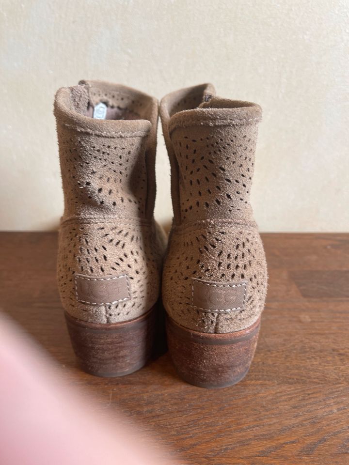 UGG Stiefeletten in Kehl