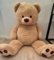 XXL Teddy ungefähr 1,35 groß Niedersachsen - Stadthagen Vorschau