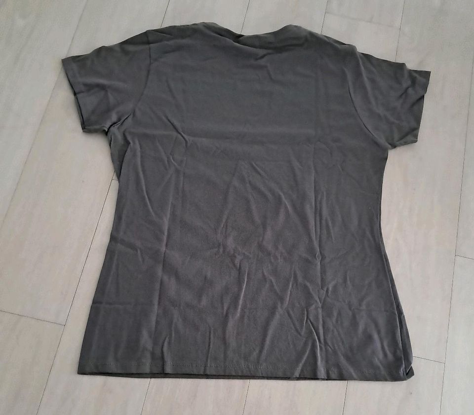 T-Shirt  2006 Limited Edition" Versand 2,00€ in Adelsdorf