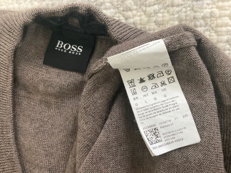 Boss Pullover/Wollpullover Unisex. in Bad Schwartau