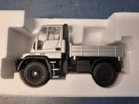 Unimog U300 Model 1/43 Original von Mercedes-Benz silber.. Nordrhein-Westfalen - Hamm Vorschau