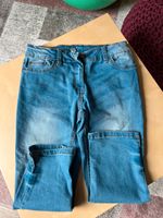 Jeans Bermudas 2 St. Blau Gr.158 wie neu Nordrhein-Westfalen - Gelsenkirchen Vorschau