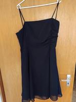 Verkaufe schlichtes schwarzes Kleid Niedersachsen - Brake (Unterweser) Vorschau