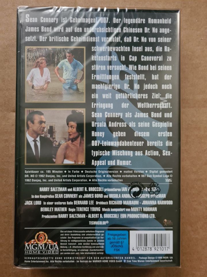 James Bond 007 - James Bond jagt Dr. No [VHS] NEU! Noch eingeschw in Gifhorn