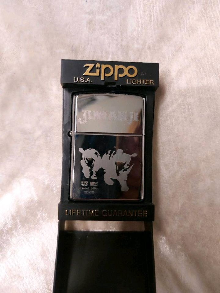 Original Zippo Merchandise Stückpreis in Kiel