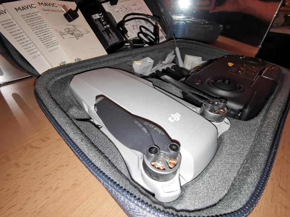 Top DJI Mavic Mini Drohne mit VR  FPV Brille, als Set mit Koffer in Kassel