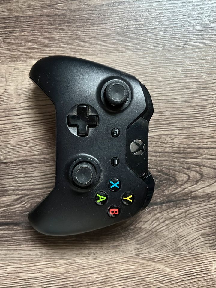 Original Xbox One Controller in Köln