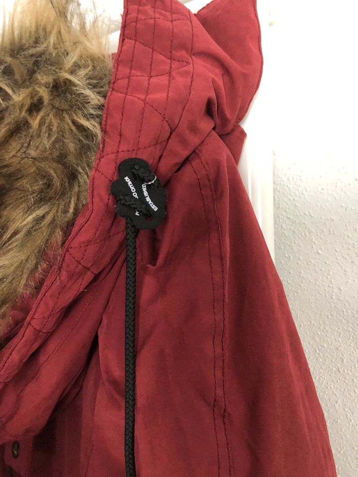 Khujo Wintermantel Parka Gr L neuwertig in Übersee