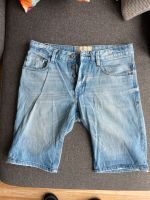 Jeansshorts von Bershka Größe 30 Mitte - Tiergarten Vorschau