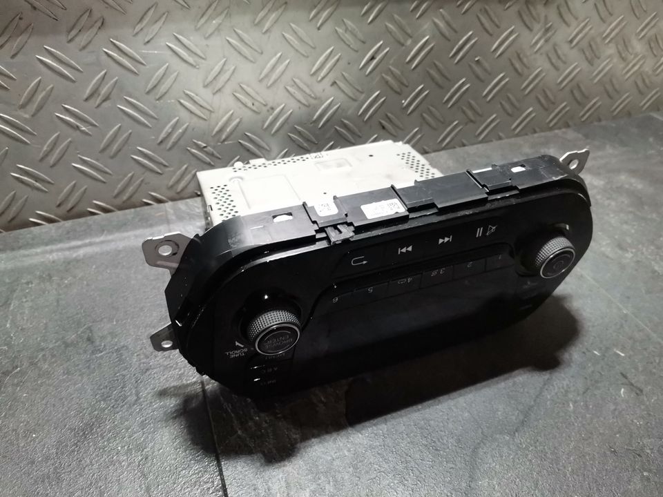 Fiat Tipo 356 Radio Autoradio Bluetooth 07357119800 in Gelsenkirchen