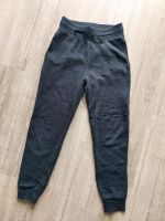 H&M Jogginghose, gefüttert, schwarz, Gr. 146, super Zustand. Baden-Württemberg - Walddorfhäslach Vorschau