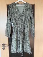 Kleid mit Muster, Only Größe M, transparente Ärmel Niedersachsen - Einbeck Vorschau