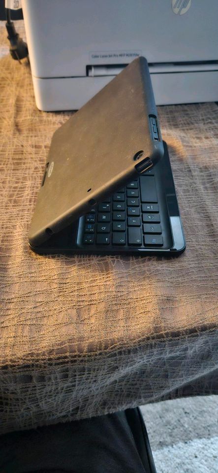 Apple iPad Mini 1.Generation mit Bluetooth-Tastatur in Barsinghausen