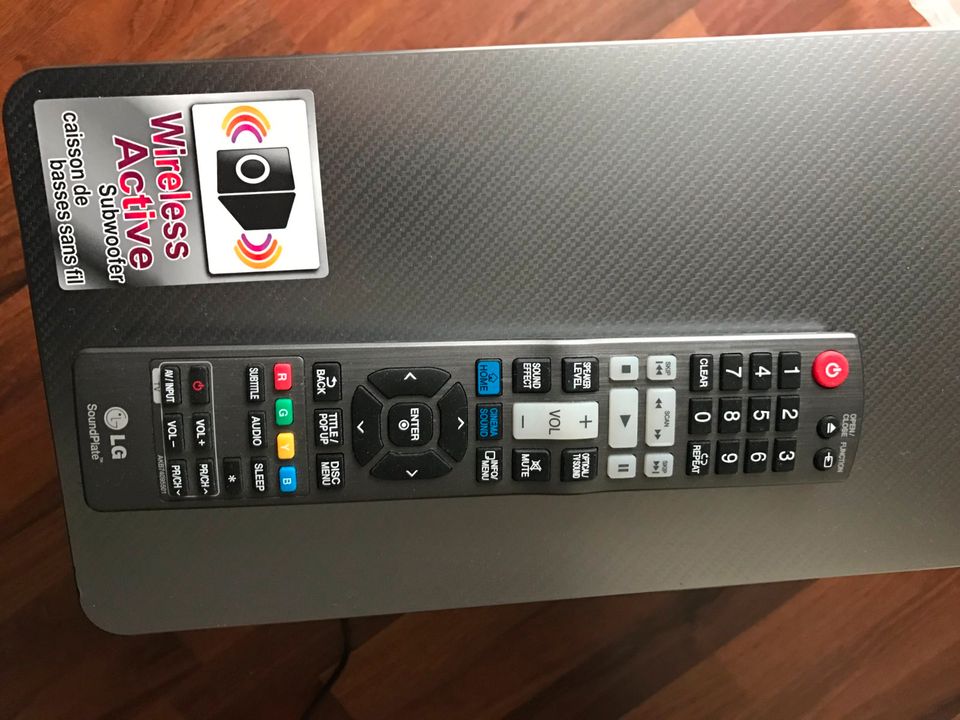 LG LAB540 SoundPlate 3D Bluray DVD Player WLAN Soundbar Smart TV in Iserlohn