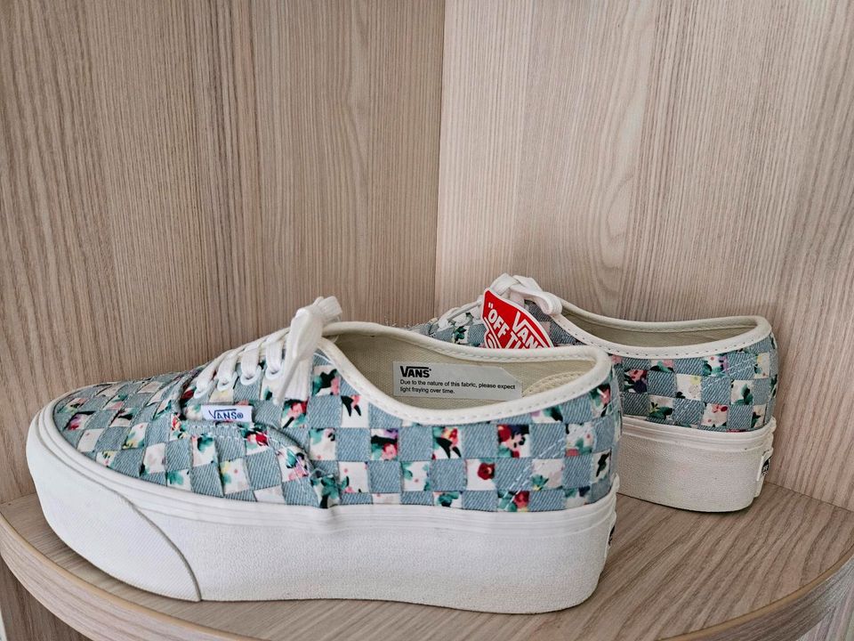 Vans UA Authentic Stackfo Neu in Saarbrücken