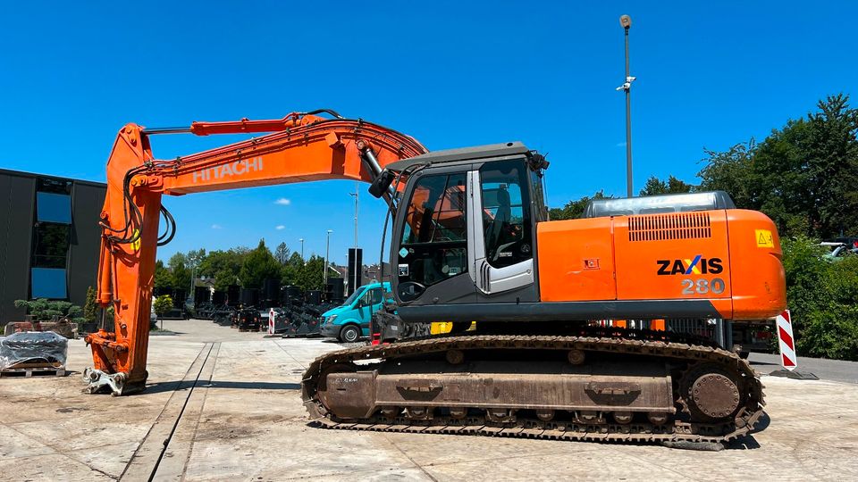 Kettenbagger Hitachi ZX 280 LC N-5 mit CW30 in Hagen