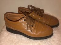Hogan Sneaker Schuhe 39, caramell camel beige Cognac Leder Nordrhein-Westfalen - Gütersloh Vorschau