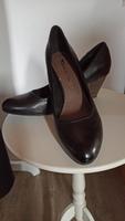 Tamaris Pumps Leder Gr. 38 schwarz und blau/grau bleu Niedersachsen - Bassum Vorschau