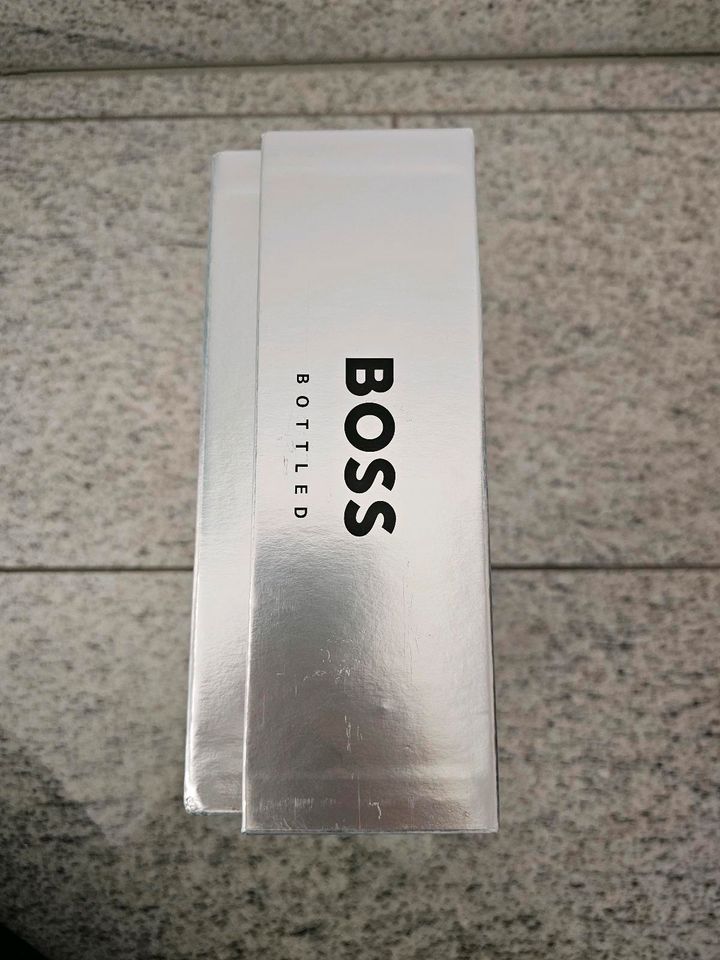 HUGO BOSS Verpackung Packung Geschenk Box Karton Parfüm Schachtel in Augsburg