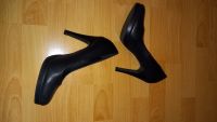 Pumps High heels Plateau schwarz Studio London Buffalo gr 39 6 Rheinland-Pfalz - Neuwied Vorschau