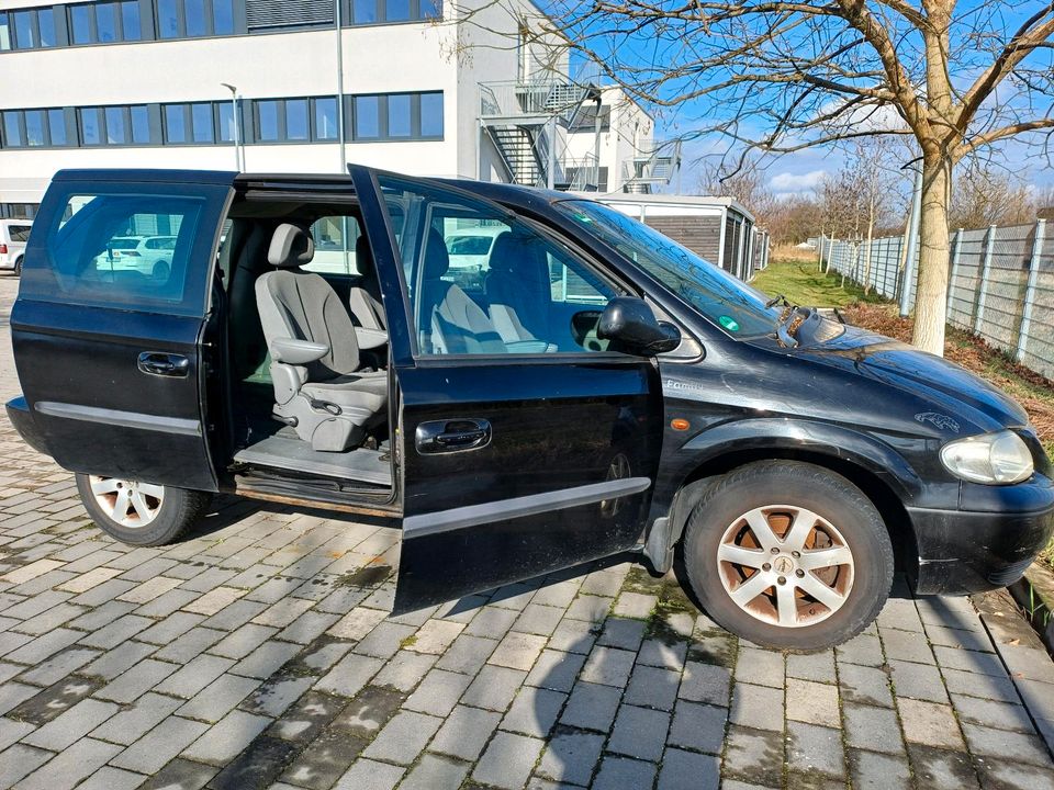 Chrysler Voyager Family 2.5 CRD in Speyer