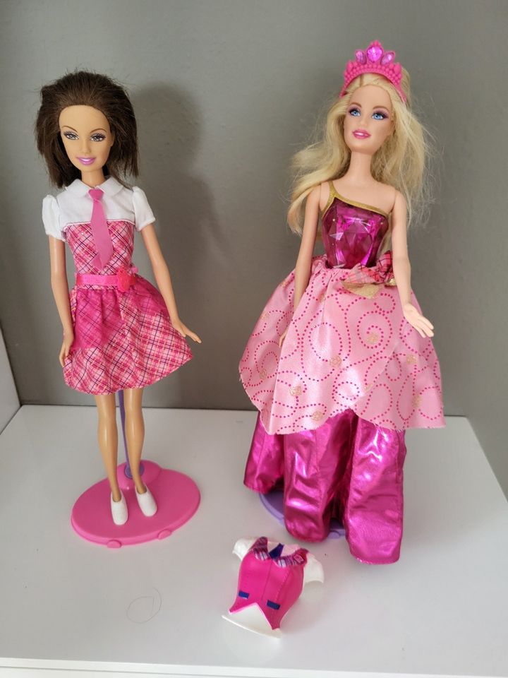 Mattel Barbie Puppen ** Die Prinzessinnen Akademie ** in Tiefenbach Kr Passau