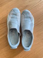 Puma Sneaker / Schuhe zum Reinschlüpfen Gr. 39 Frankfurt am Main - Sachsenhausen Vorschau