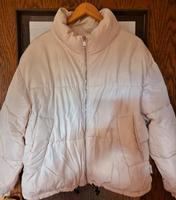 Pull&Bear weiße Winterjacke Größe M Dresden - Neustadt Vorschau