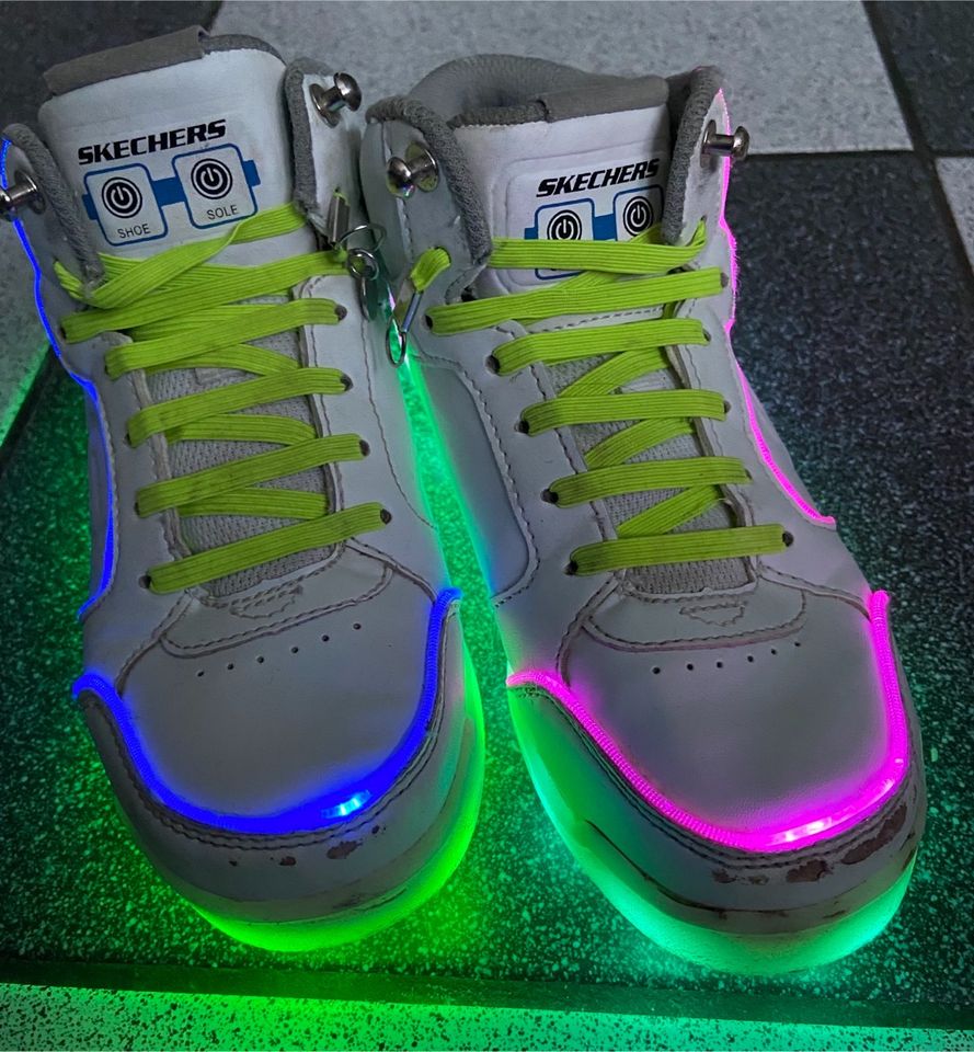 Skechers energy lights sneaker ultra Schuhe 31 blinkies leuchten in Bayern  - Starnberg | Gebrauchte Kinderschuhe Größe 31 kaufen | eBay Kleinanzeigen  ist jetzt Kleinanzeigen