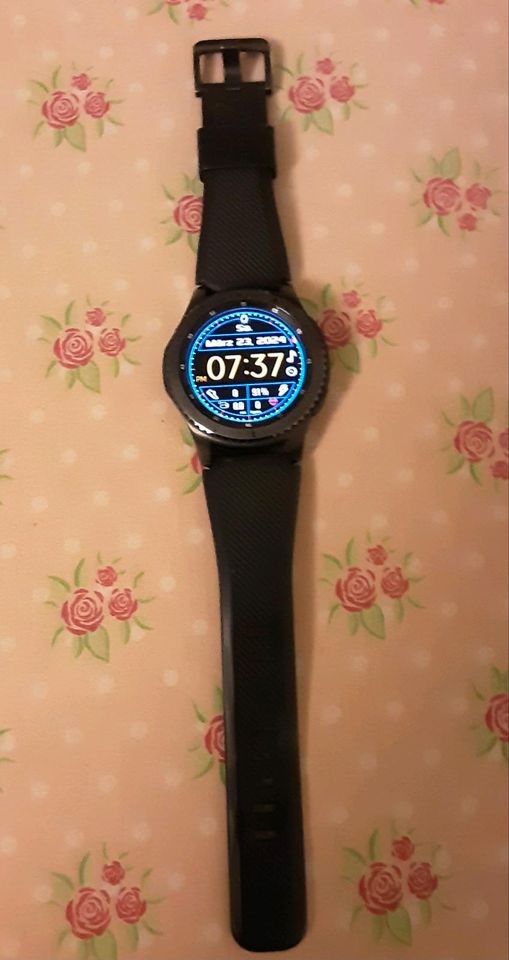 Samsung Galaxy Gear S3 Frontier Smartwatch Top Zustand in Itzehoe