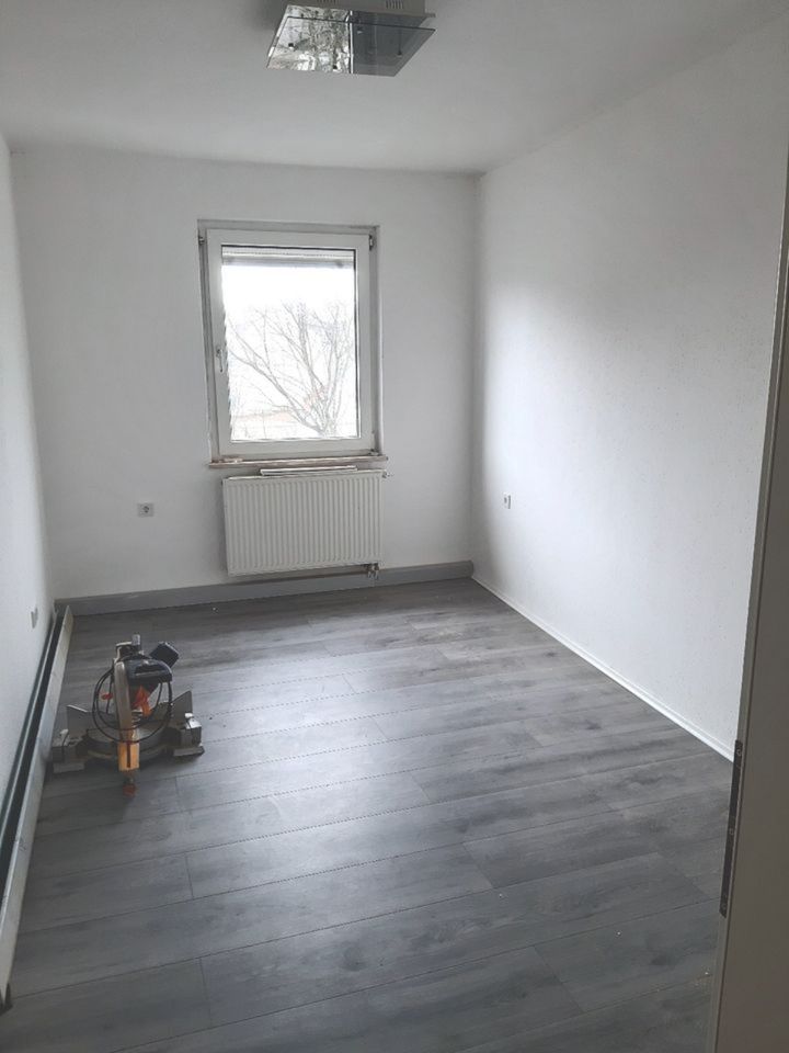 2 Zimmer,Küche mit EBK, Duschbad in Pirmasens