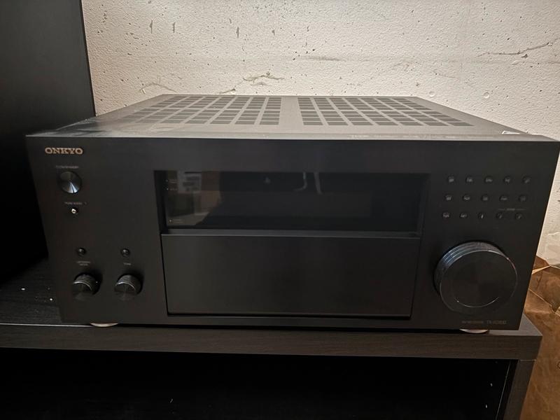Used Onkyo TX-RZ800 Surround sound receivers for Sale Used Onkyo TX-RZ800 Surround sound receivers for Sale