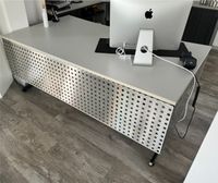 Massiver großer Schreibtisch von Steelcase in Hellgrau Bayern - Rosenheim Vorschau