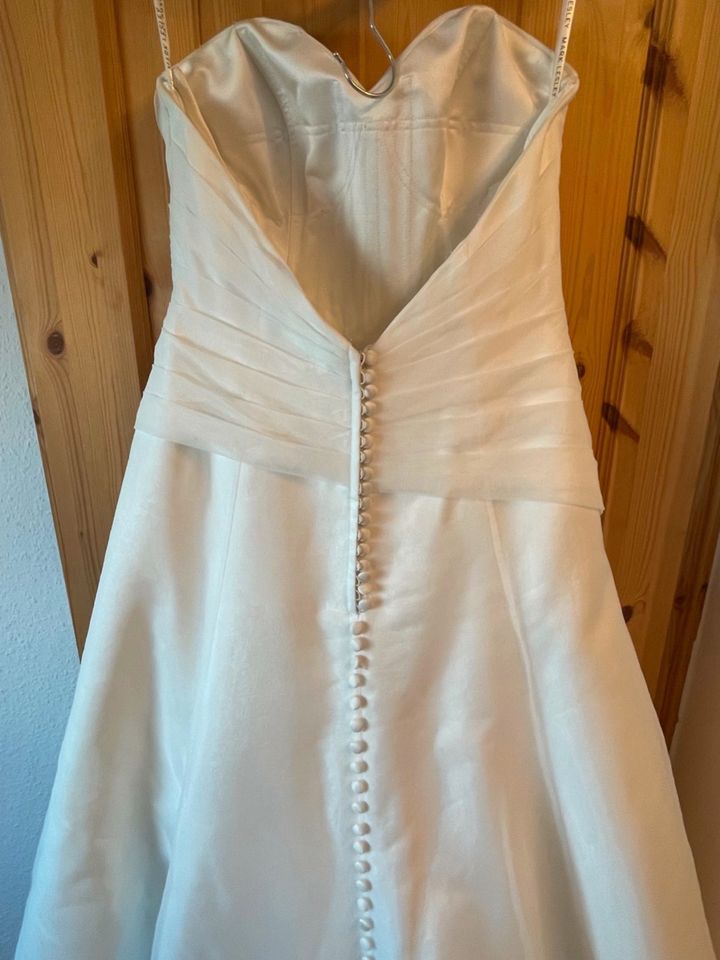 Brautkleid - Mark Lesley - Gr. 42/44 in Leverkusen