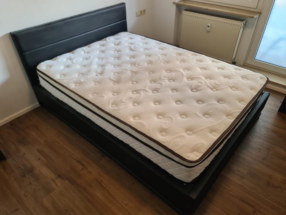 Doppelbett Komplettset Matratze & Schoner neuwertig 140x200 cm in Hof (Saale)